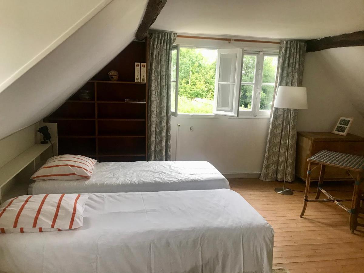 Gite De Mauxe Acquigny Экстерьер фото